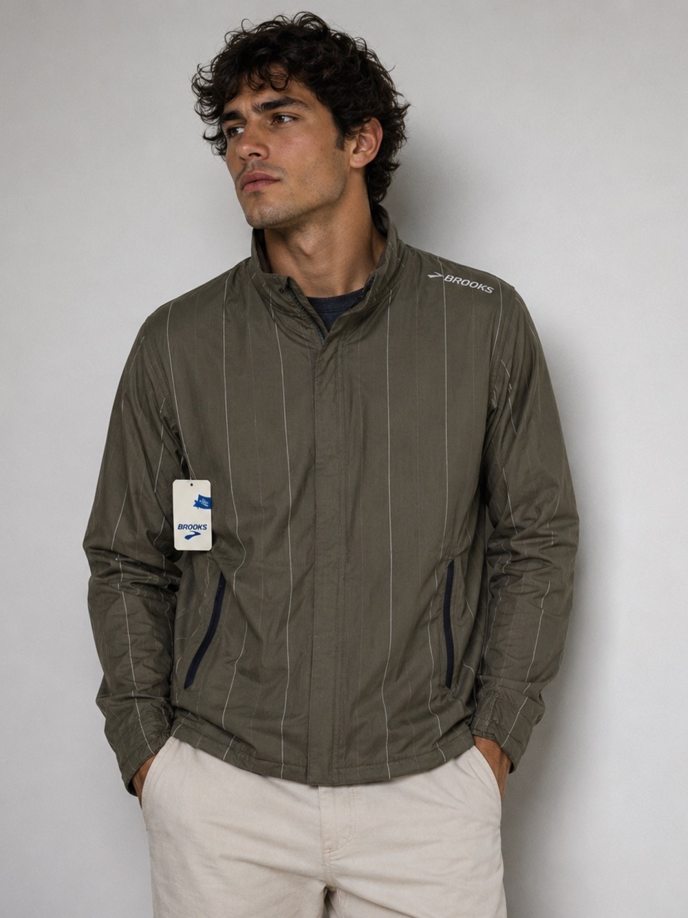 Brooks Bolt Jacket RunHappy Heather Carb M